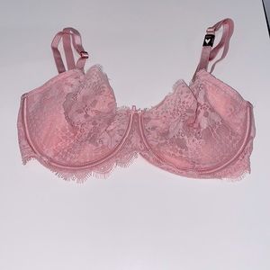 Victoria’s Secret DREAM ANGELS
Wicked Unlined Lace Balconette Bra BRAND NEW!